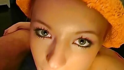 تلقى الطفل مقاطع سكس الجنس الثالث الصغير هدية خاصة