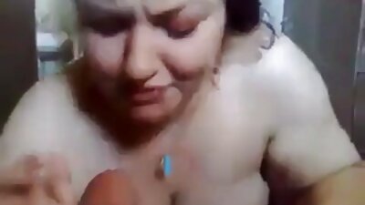 امرأة جميلة بلطف مقاطع جنس نار مص زب